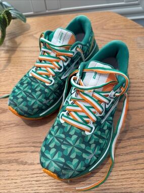 Brooks Run Lucky Irish Sneakers with Orange Accents women’s 5
